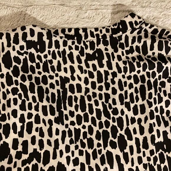 : : CYNTHIA STEEFE Cheetah Print Sleeveless Blouse : : - Picture 9 of 12